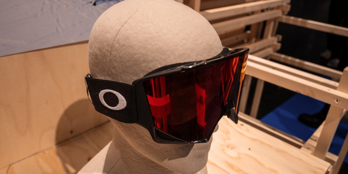 Die Skibrille «Flow Scape» von Oakley gewinnt ISPO-Award - Galaxus